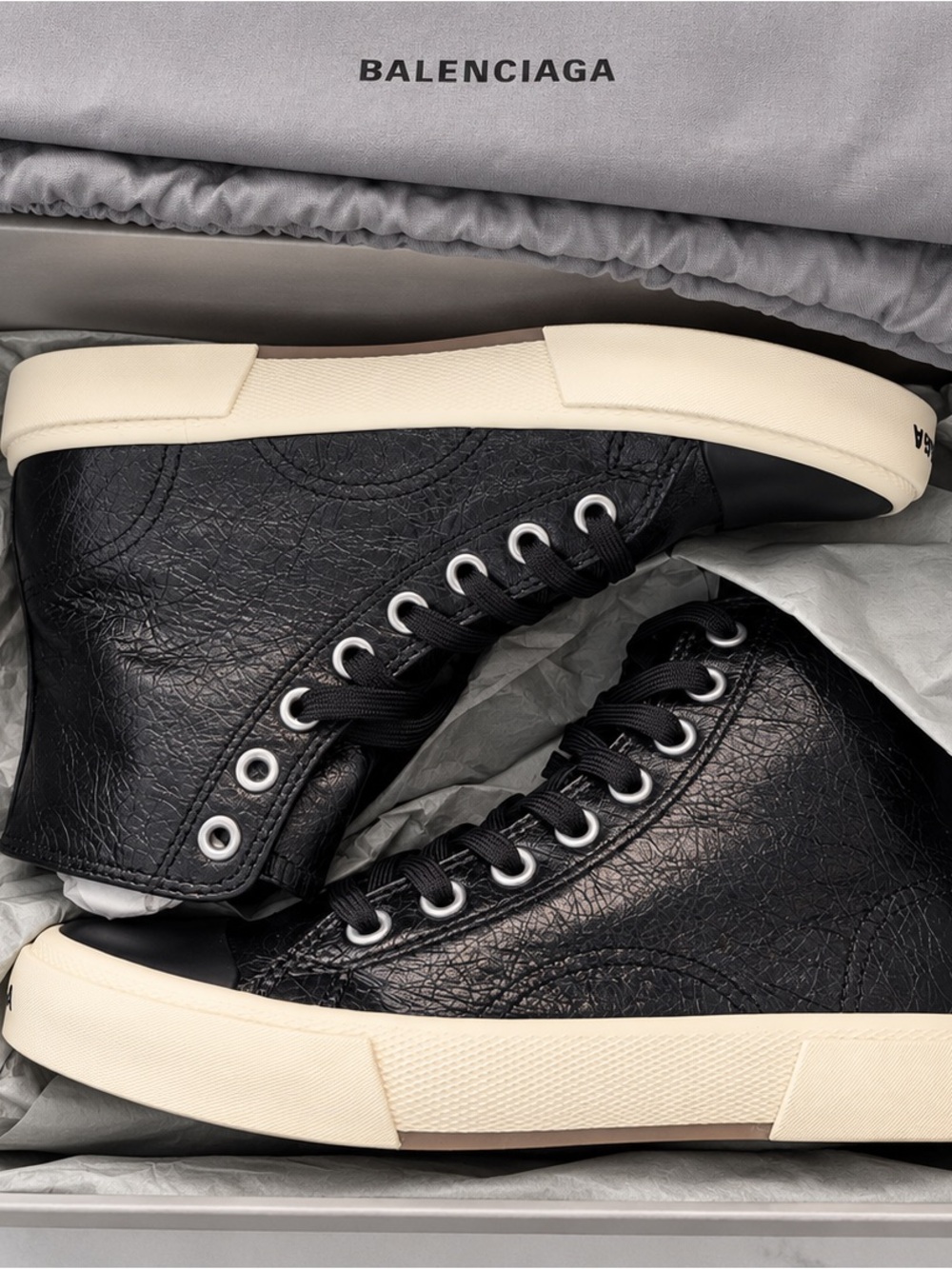 BNIB Balenciaga Paris High Top Sneakers in Size 37